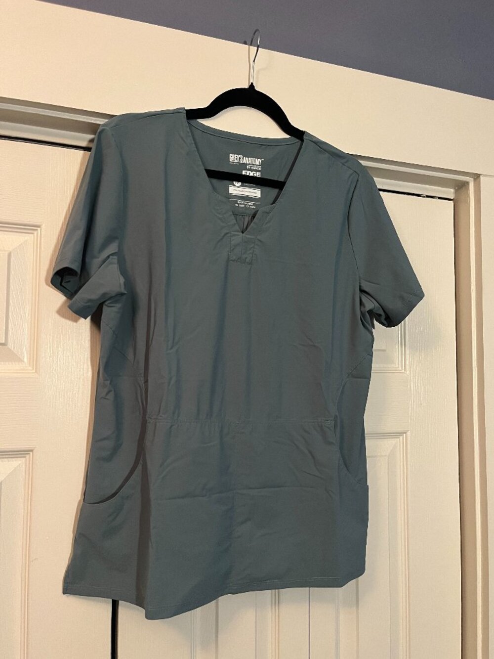 Grey's Anatomy by Barco Edge GET013 Axis Aloe Medium Scrub Top